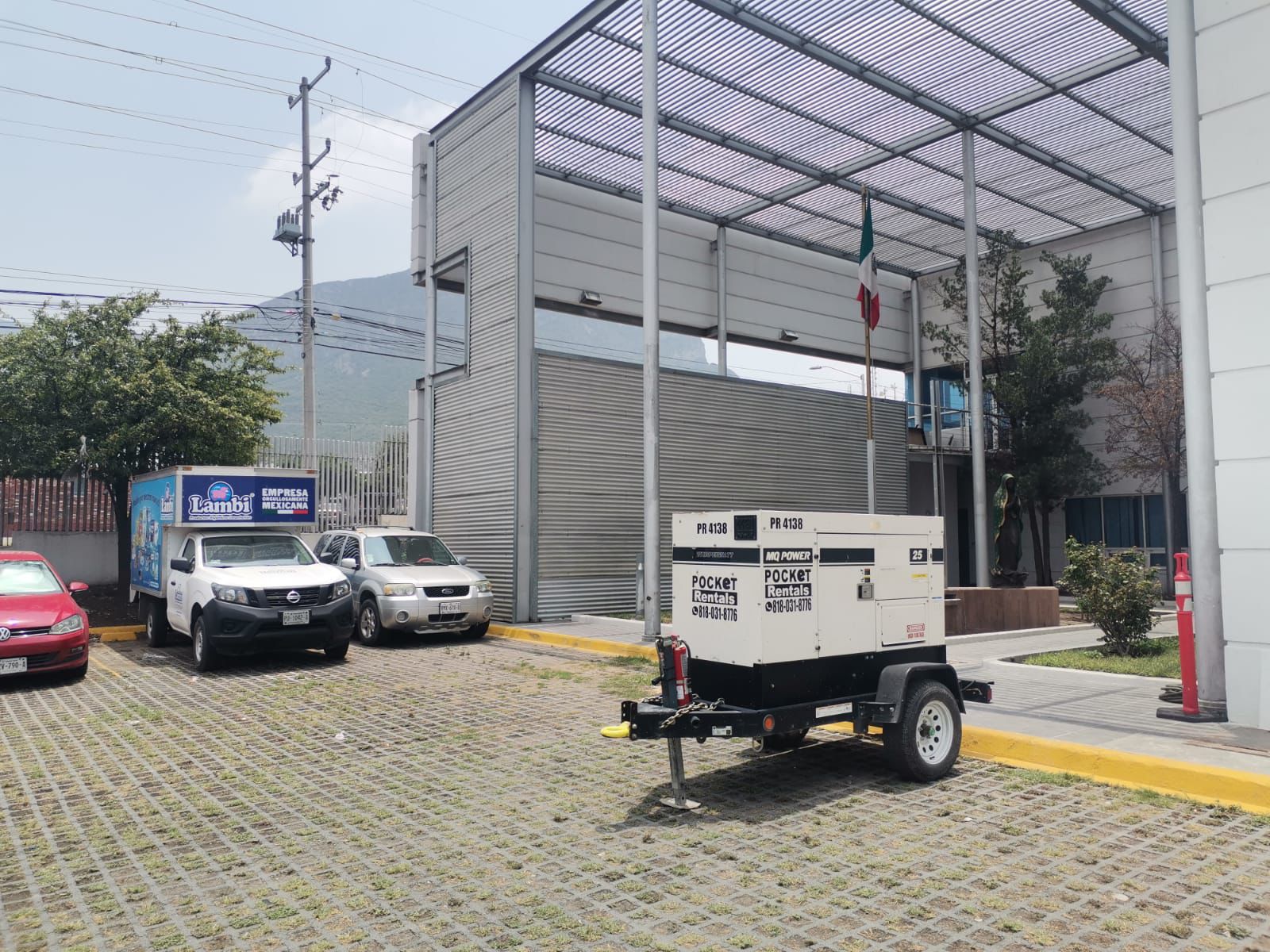 Side View 25 KVA Generator